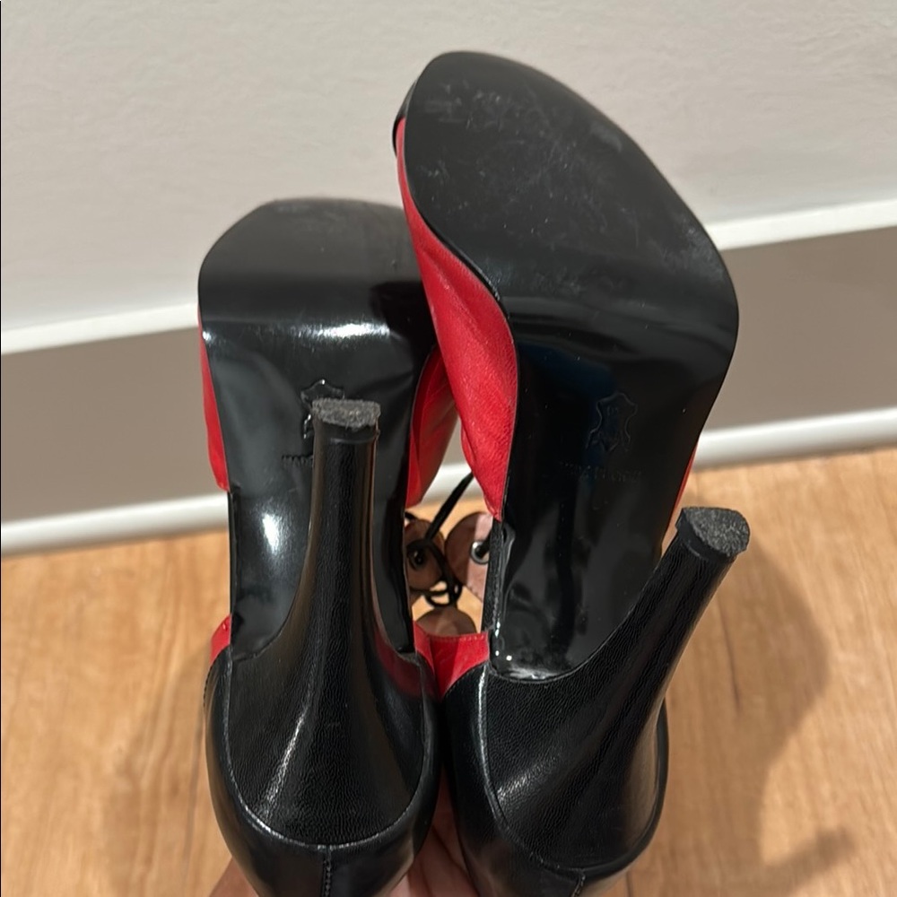 Elegant Red and Black Women's Heels - Picture 5 of 7